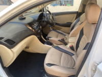 White Hyundai Verna 1.6 crdi s