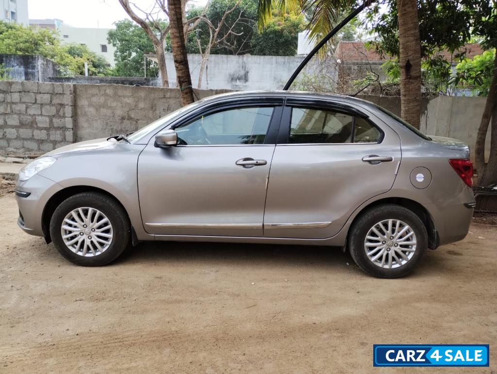 Metallic Sliver Premium Maruti Suzuki Dzire Zxi