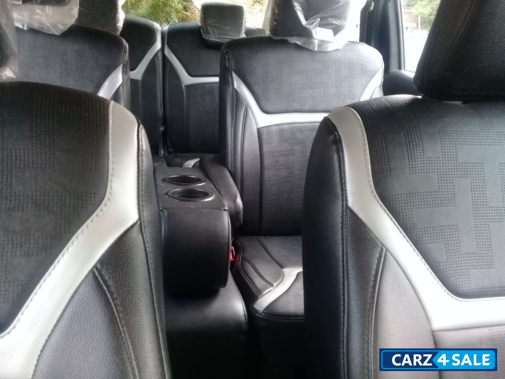 Maruti Suzuki XL6 zeta /mt -petrol