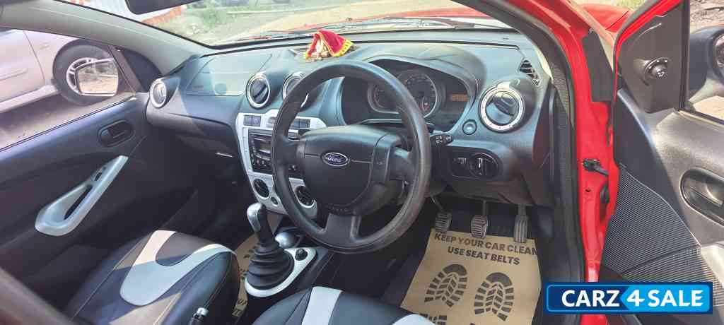 Ford Figo Titanium 1.4