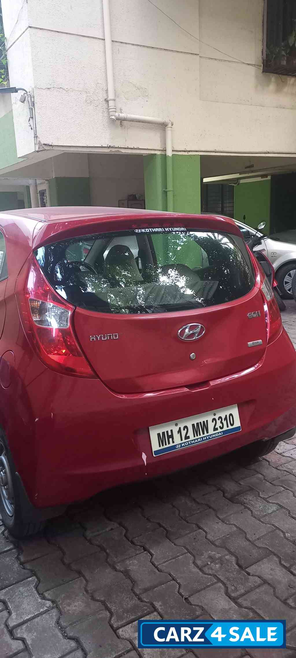 Red Hyundai Eon ERA