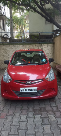 Red Hyundai Eon ERA