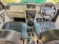 Black Mahindra Scorpio S7