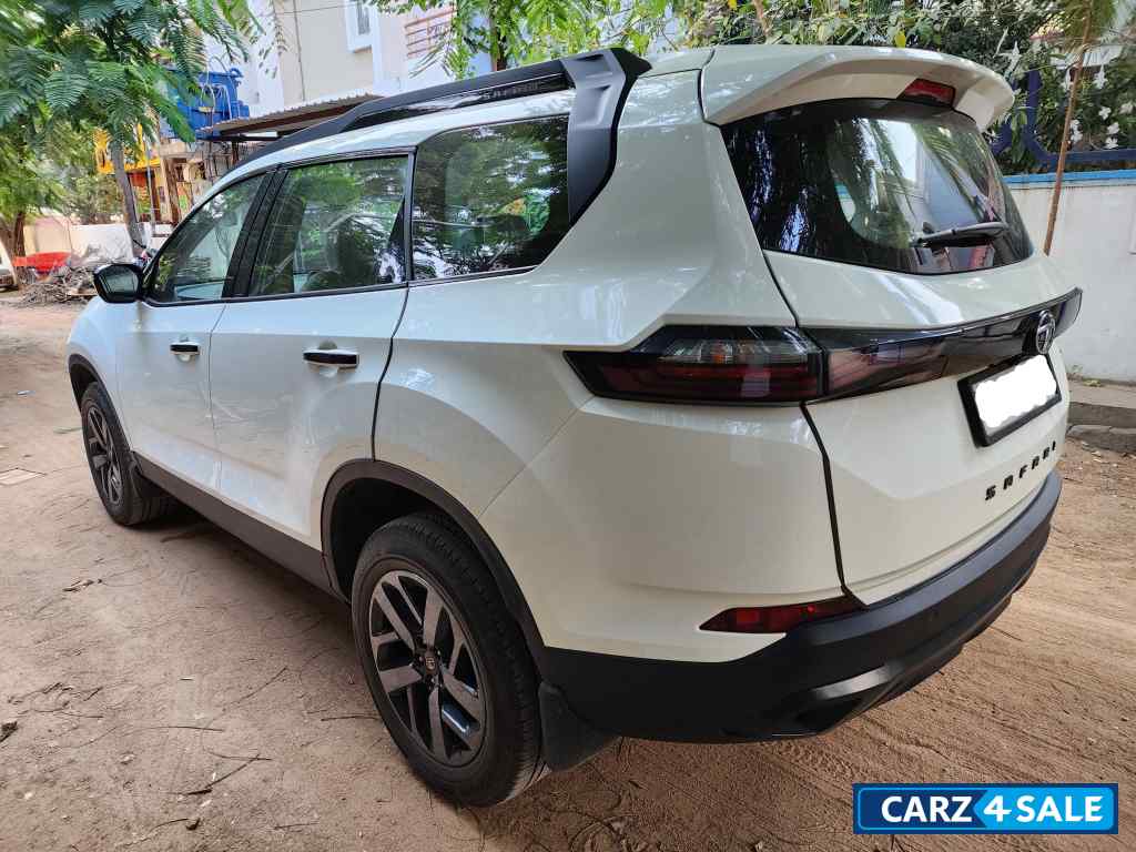 White Tata Safari XZ Plus Adventure