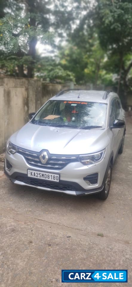 Renault Triber RXZ Petrol Renault Triber RXZ Petrol