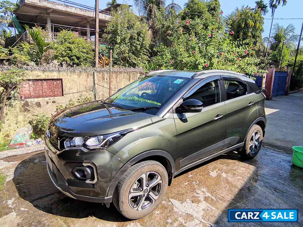 Tata Nexon XZA +S Dual Tone AMT Petrol