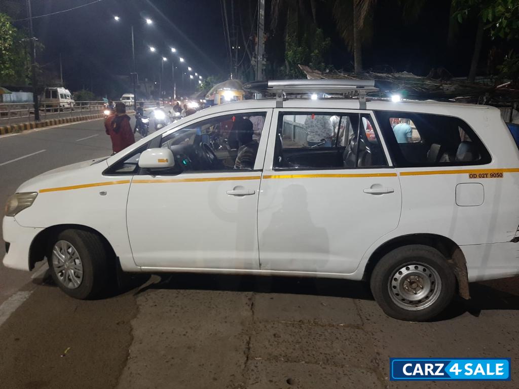 Pearl White Toyota Innova 2.5G