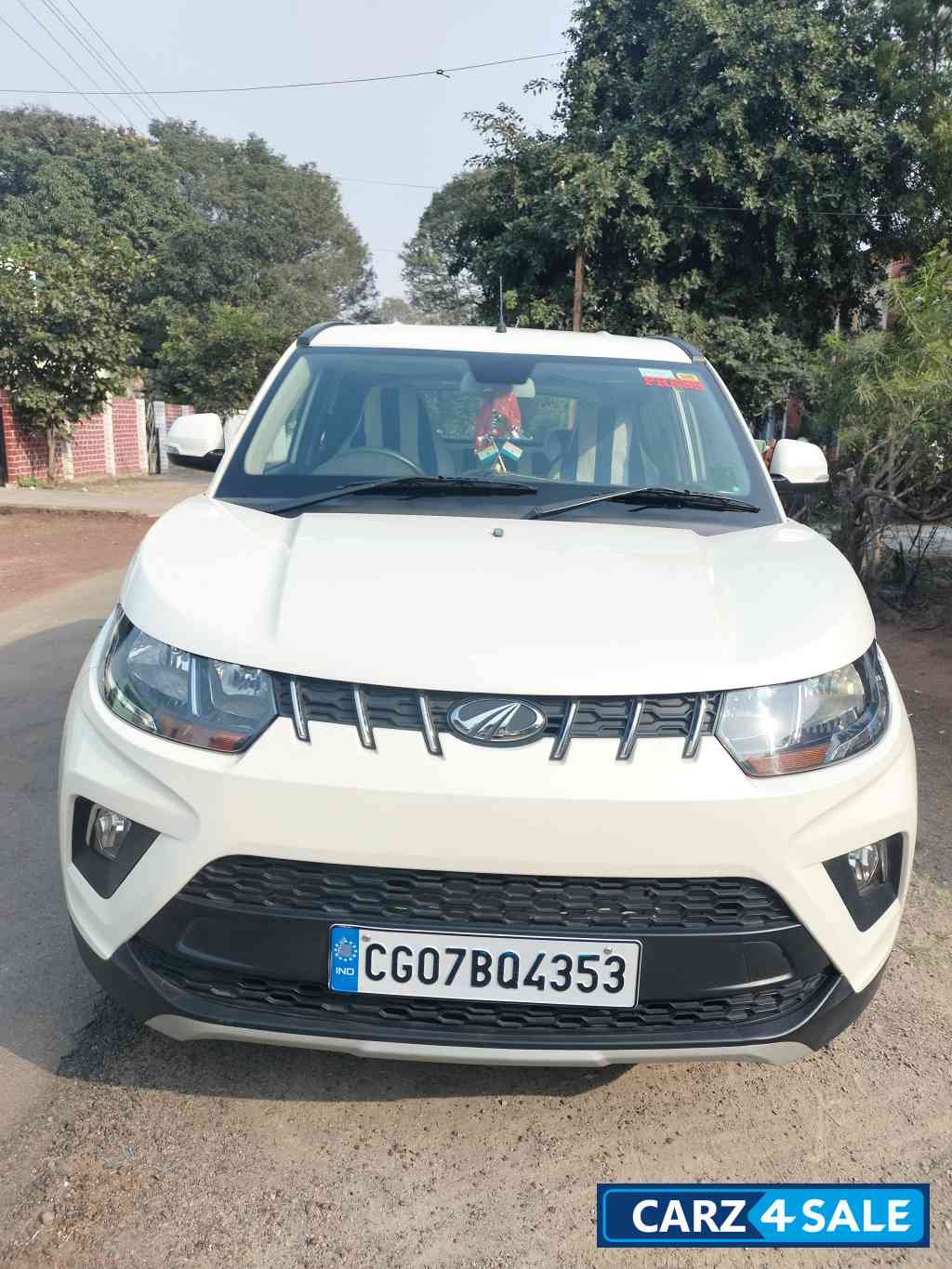 Mahindra KUV100 K8 NXT