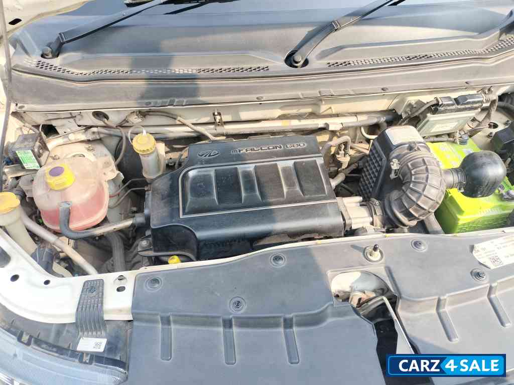 Mahindra KUV100 K8 NXT