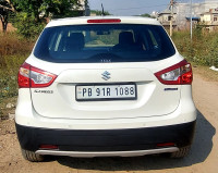 Pearl White Maruti Suzuki S-Cross Sigma