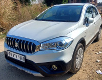 Pearl White Maruti Suzuki S-Cross Sigma