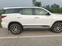Toyota Fortuner 4*4