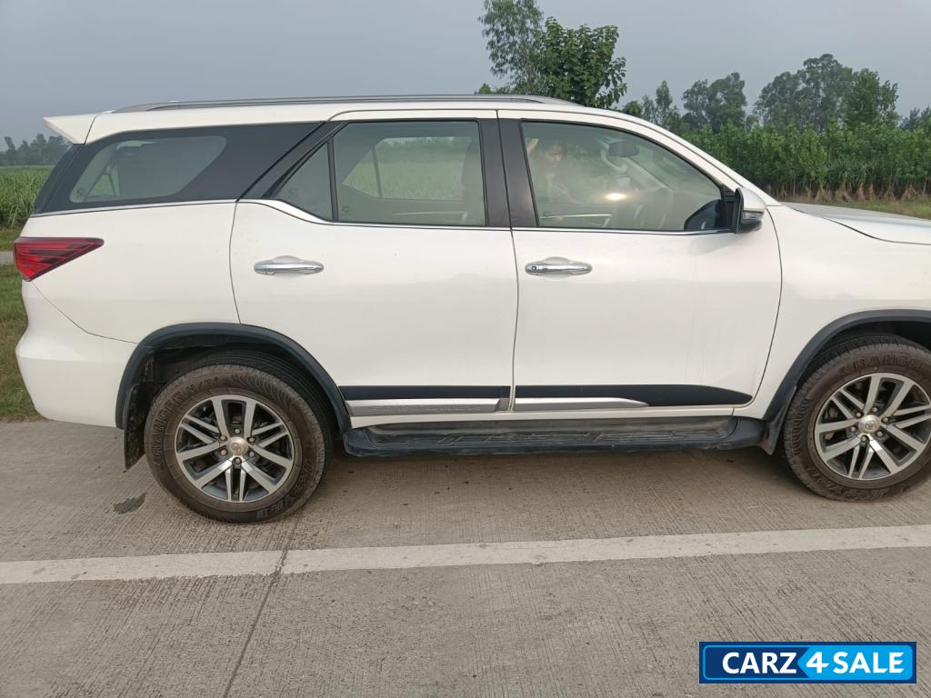 Toyota Fortuner 4*4
