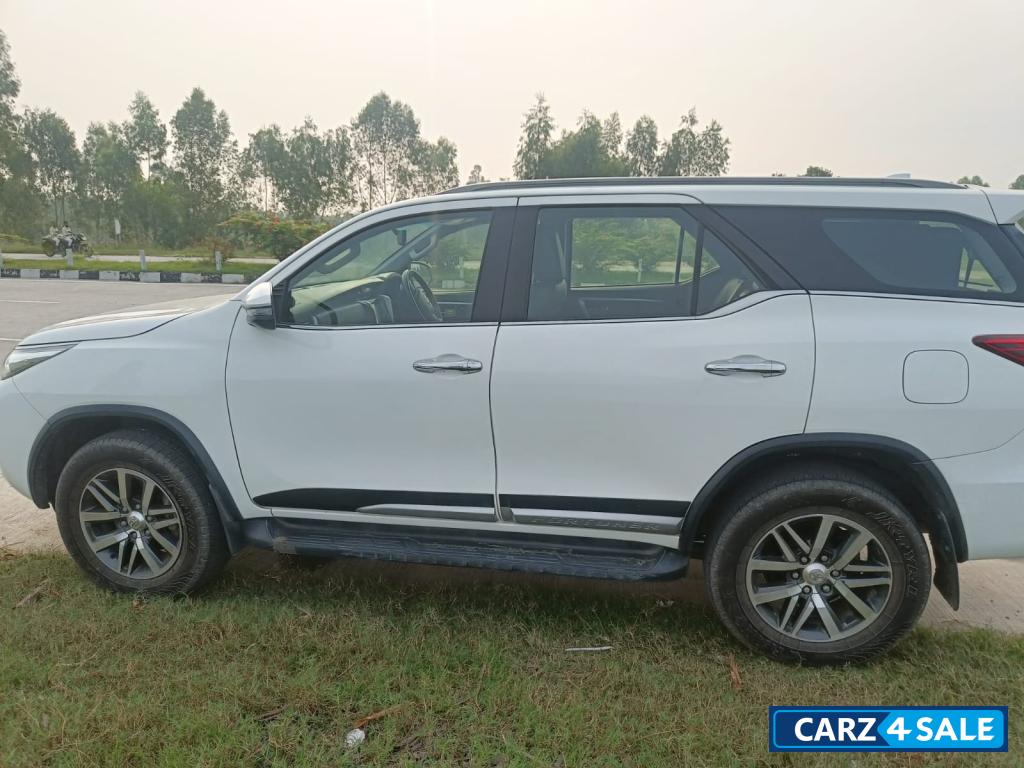 Toyota Fortuner 4*4