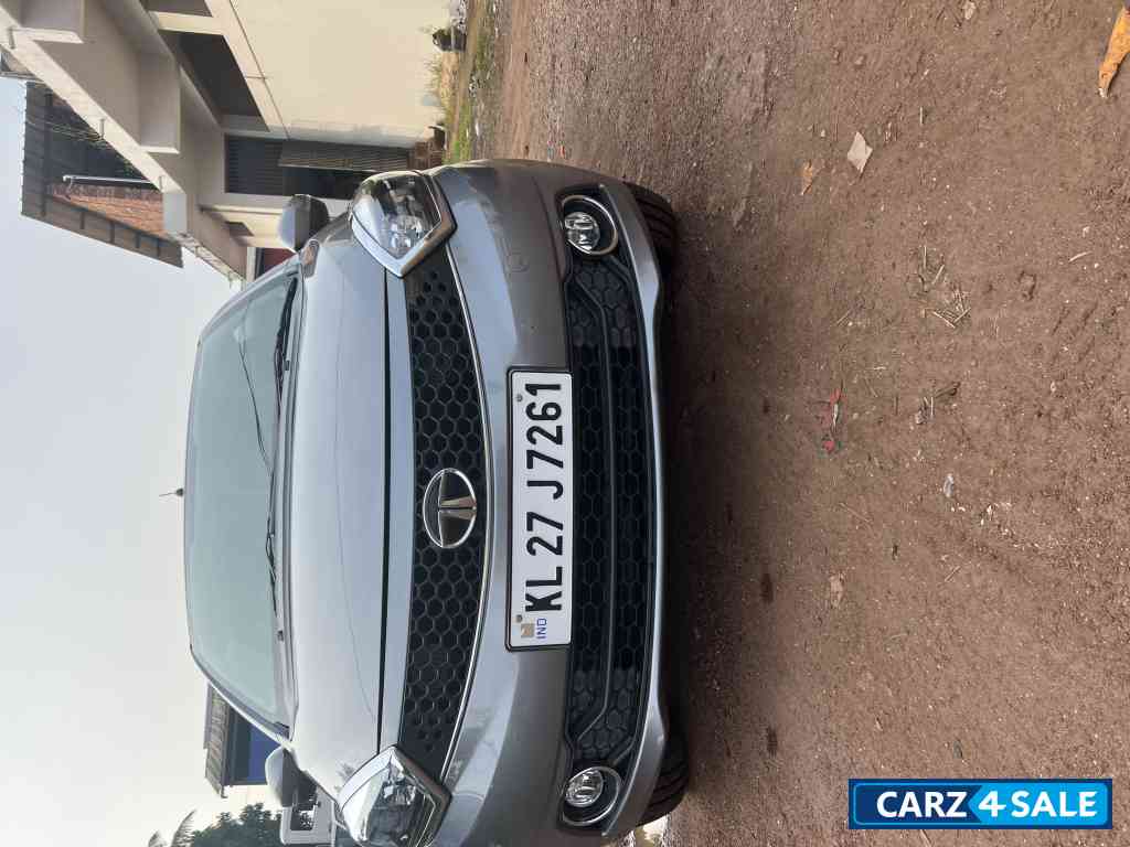 Tata Tiago XZ plus