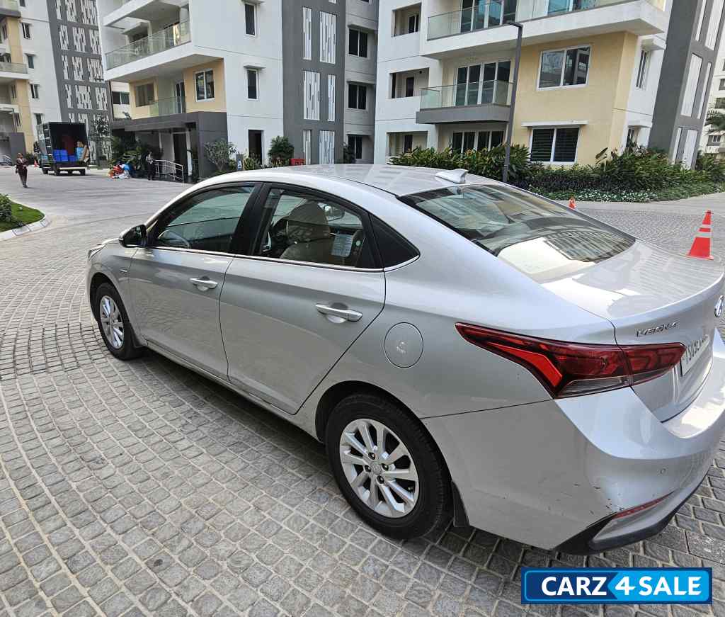 Hyundai Verna VTVT EX ST 1.6