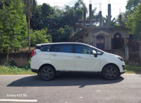 Mahindra Marazzo M6 plus 8 seater