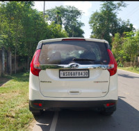 Mahindra Marazzo M6 plus 8 seater