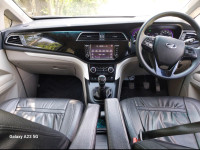 Mahindra Marazzo M6 plus 8 seater