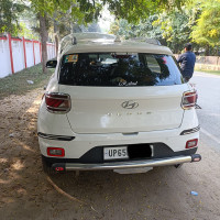 Hyundai Venue S+ 1.2 Kappa petrol manual