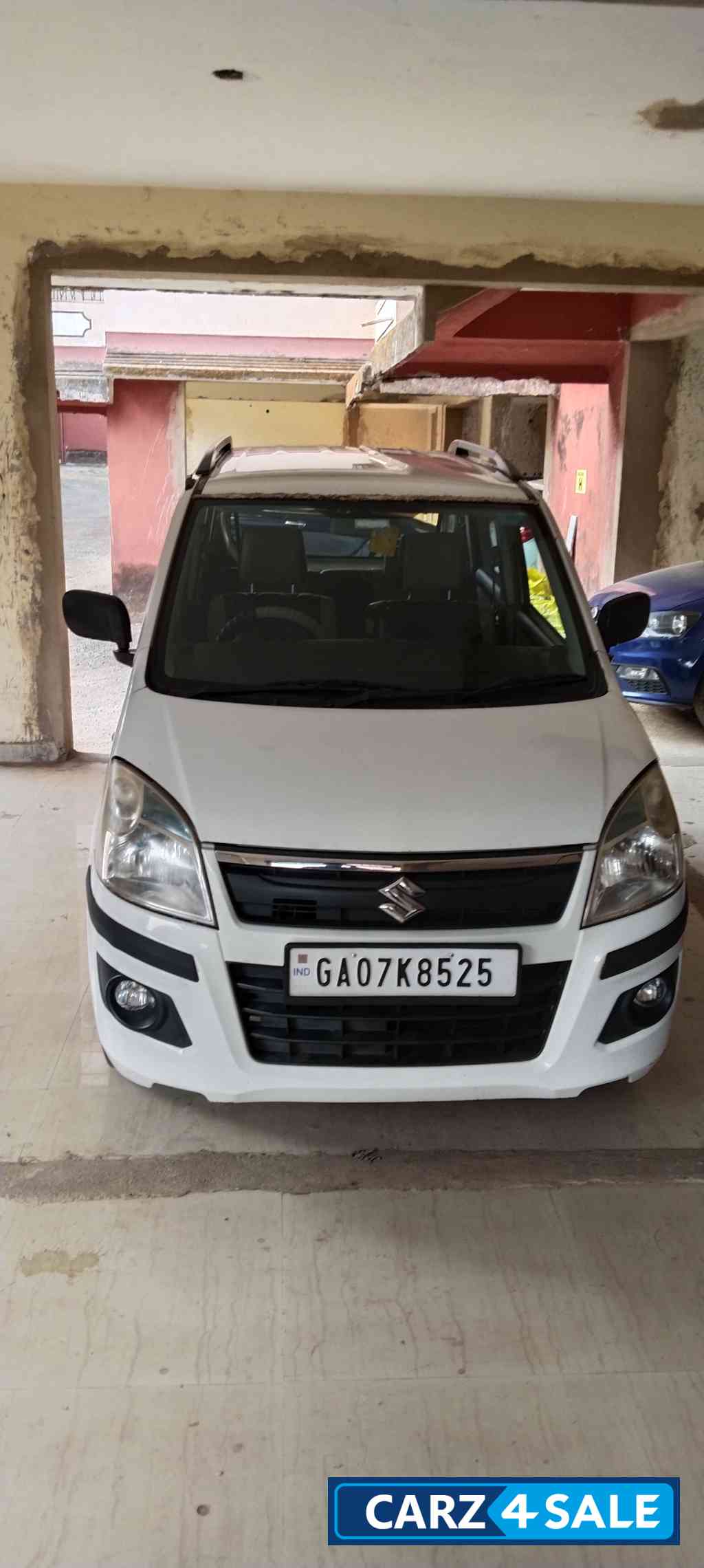 Superior White. Maruti Suzuki Wagon R LXI