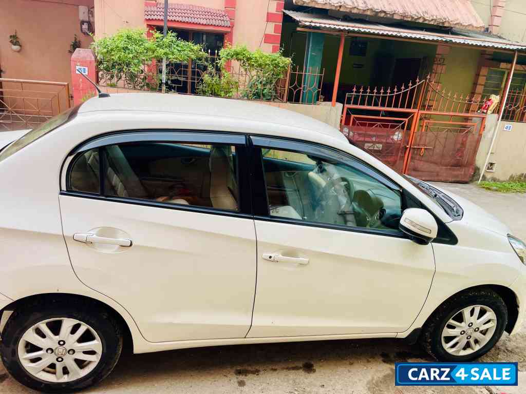 Honda Amaze Diesel 2013