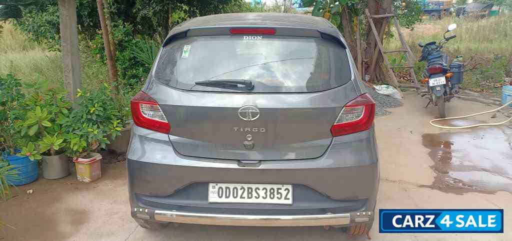 Daytona Grey Tata Tiago Xz+ Daytona Grey Tata Tiago Xz+
