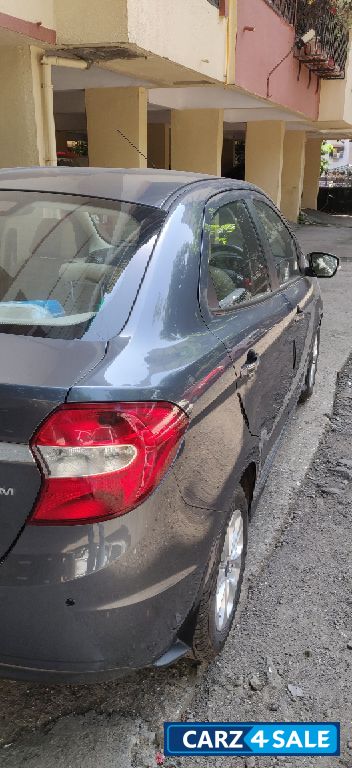 Ford Aspire Titanium 1.2 VT