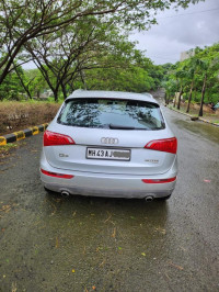 Silver Audi Q5 TDI 3.0