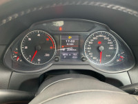 Silver Audi Q5 TDI 3.0
