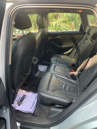 Silver Audi Q5 TDI 3.0