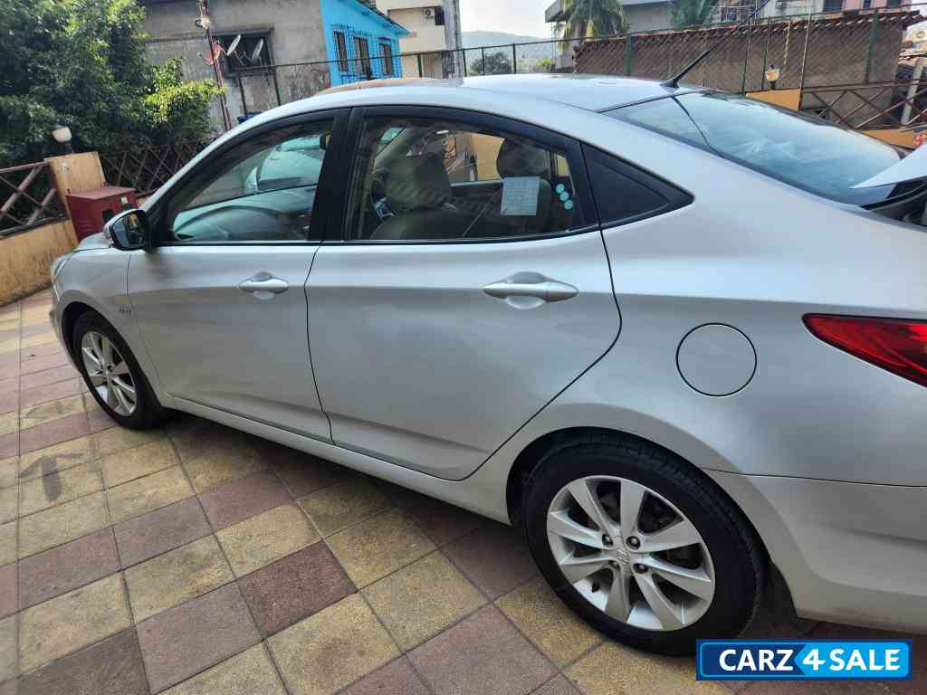 Hyundai Verna fluidic sx vtvt