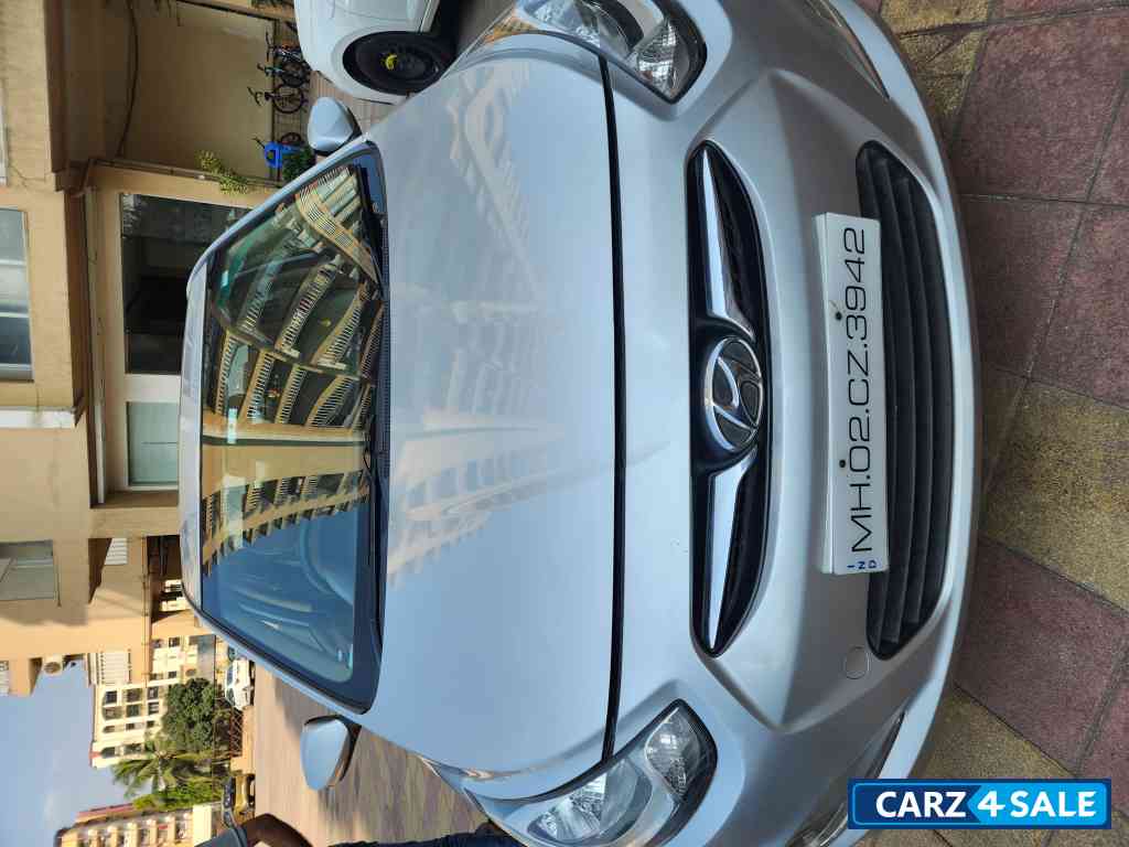 Hyundai Verna fluidic sx vtvt