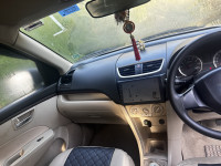 Silver Maruti Suzuki Dzire Vxi
