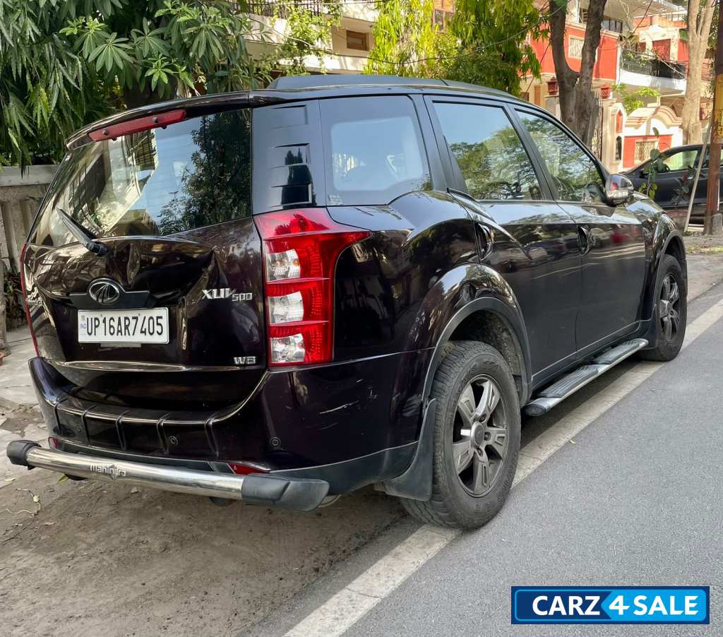 Mahindra XUV 500 W8