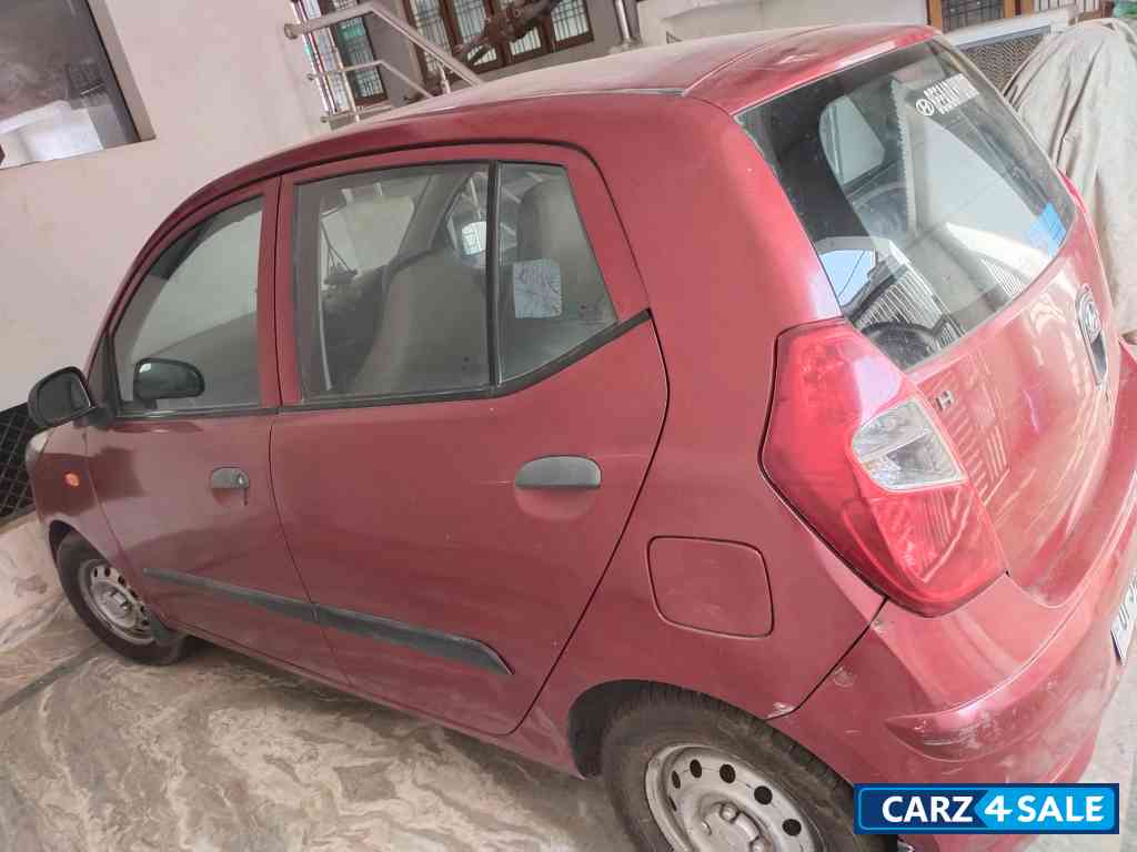 Garnet Red Hyundai i10 Petrol