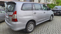 Toyota Innova V