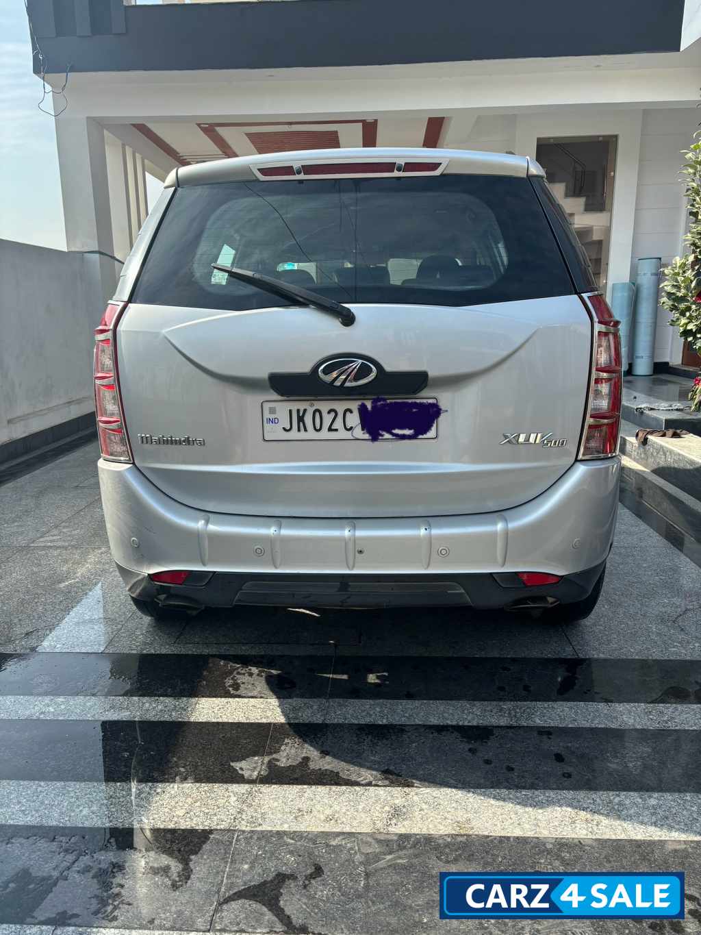 Mahindra XUV 500 W8 FWD