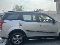 Mahindra XUV 500 W8 FWD