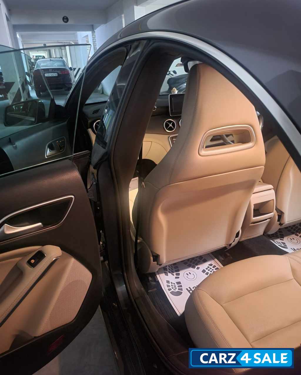 Silvery-grey Mercedes-Benz CLA 200 Sports