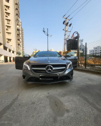 Silvery-grey Mercedes-Benz CLA 200 Sports