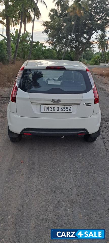 White Ford Figo Zxi