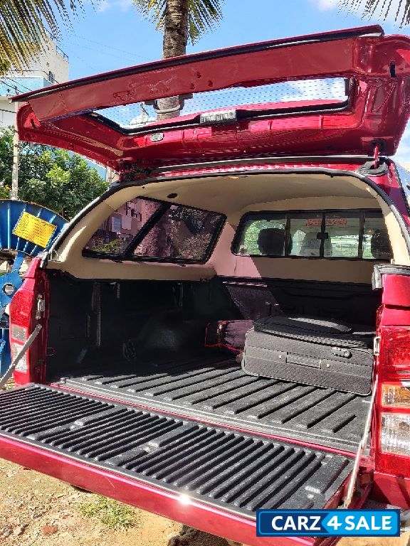 Isuzu D-Max V-Cross 4x4 prestige