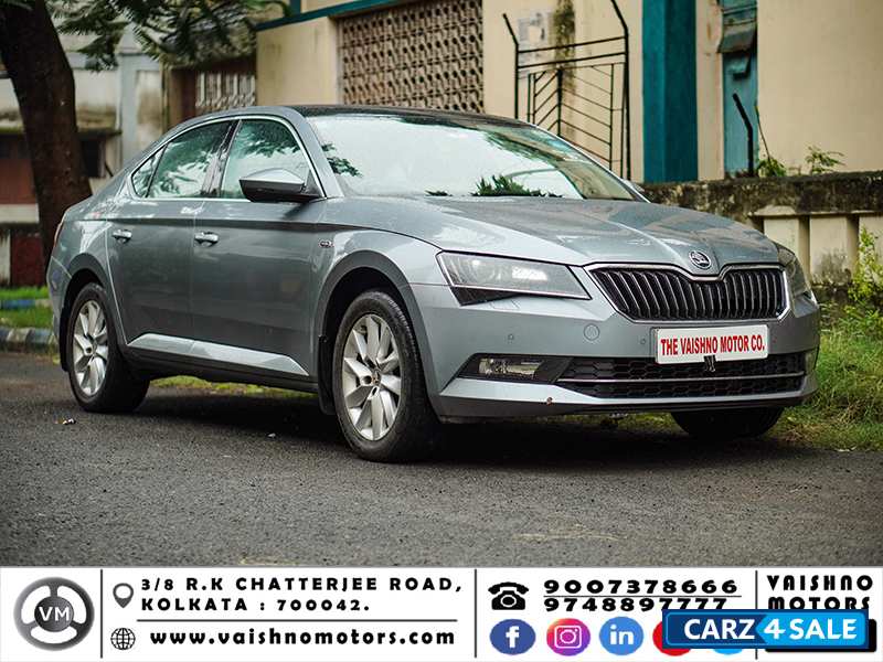 Grey Skoda Superb 1.8 L&K TSI AT