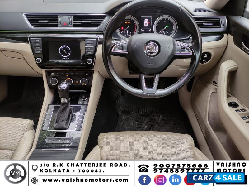 Grey Skoda Superb 1.8 L&K TSI AT