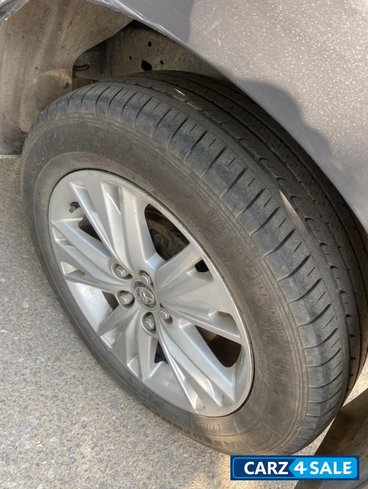 Grey Toyota Innova Crysta ZX AUTOMATIC