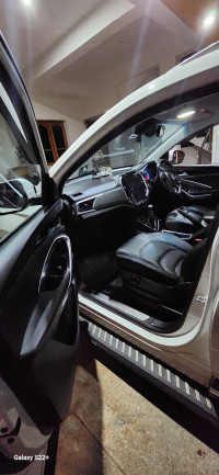 MG Hector Hector Diesel 02 omt sharp bs6