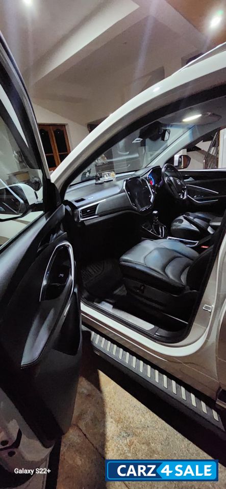 MG Hector Hector Diesel 02 omt sharp bs6