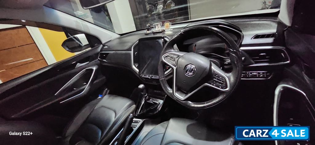 MG Hector Hector Diesel 02 omt sharp bs6