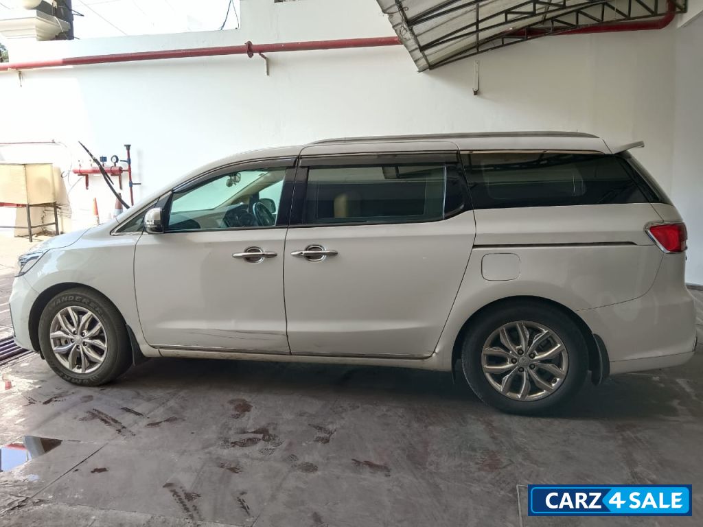 Kia Carnival LIMOUSINE 7